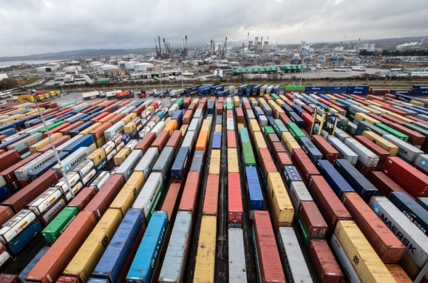 HQ Container Terminal Wallpapers | File 123.19Kb