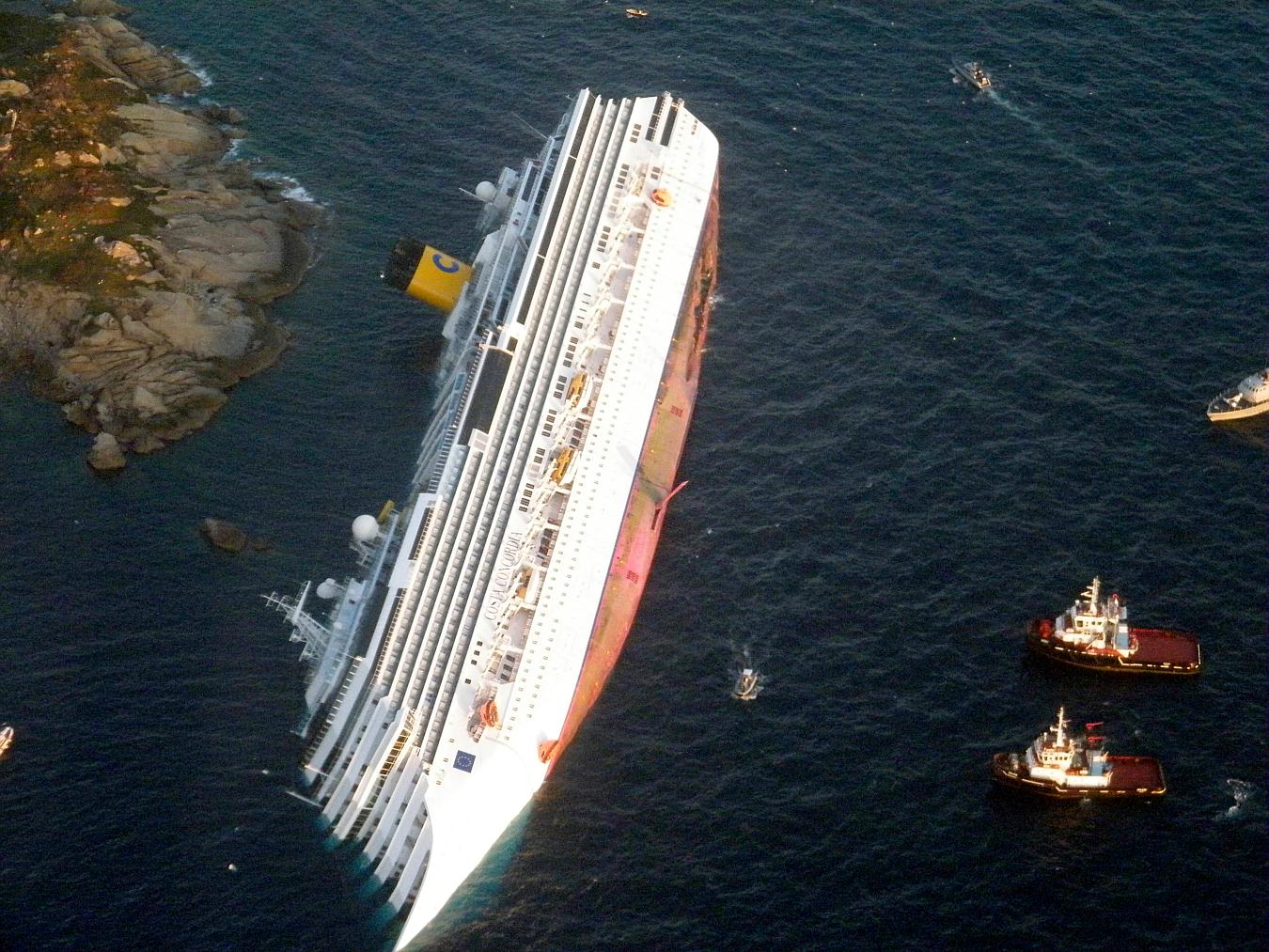 HD Quality Wallpaper | Collection: Vehicles, 1350x1013 Costa Concordia