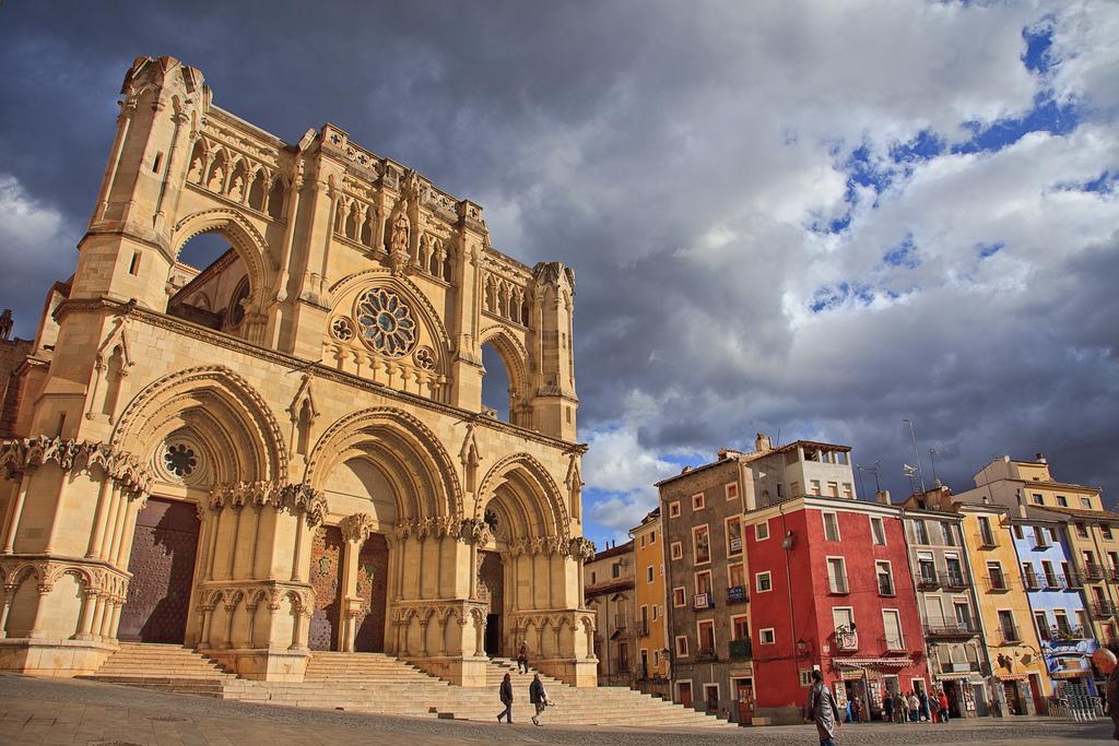 HQ Cuenca Cathedral Wallpapers | File 133.3Kb