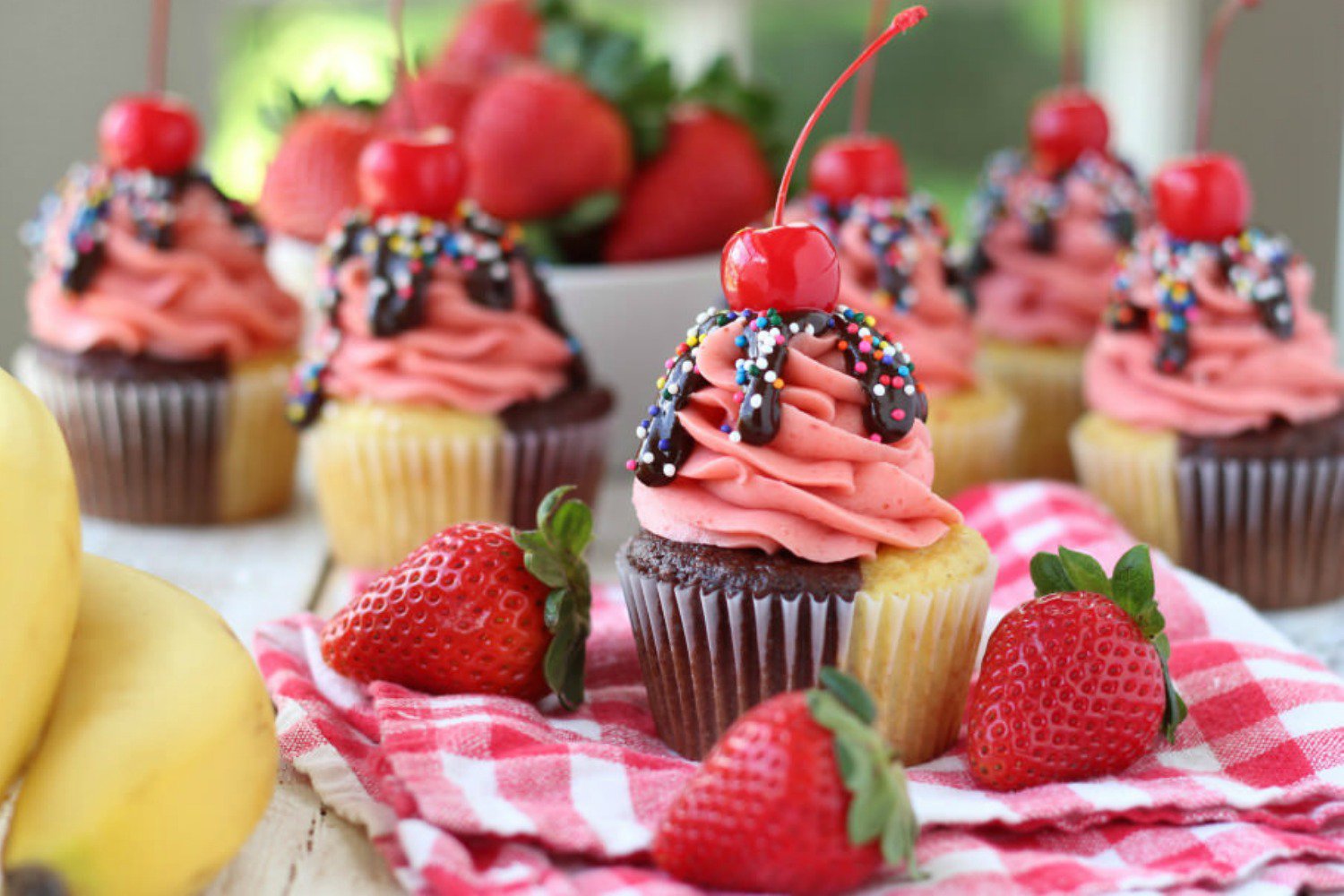HD Quality Wallpaper | Collection: Food, 1500x1000 Cupcake