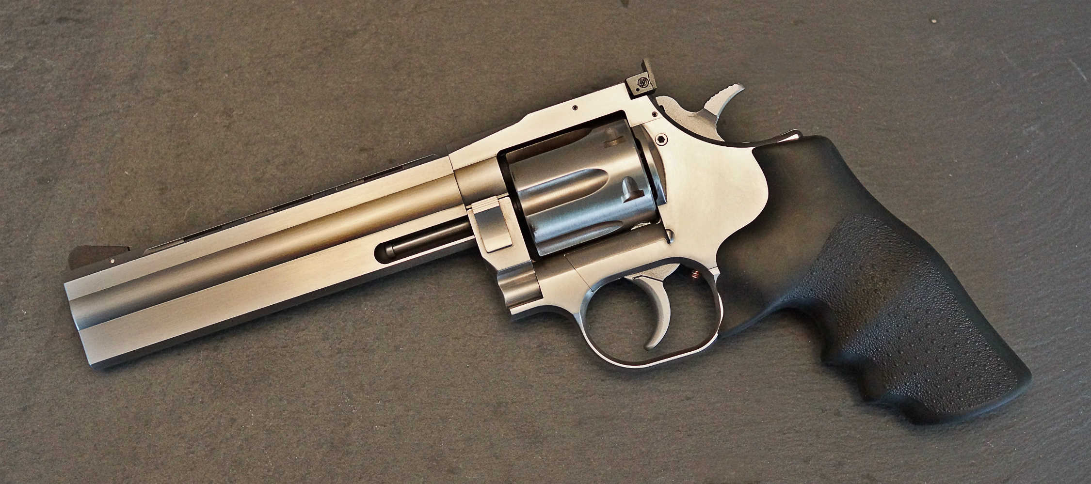 Amazing Dan Wesson 357 Magnum Revolver Pictures & Backgrounds