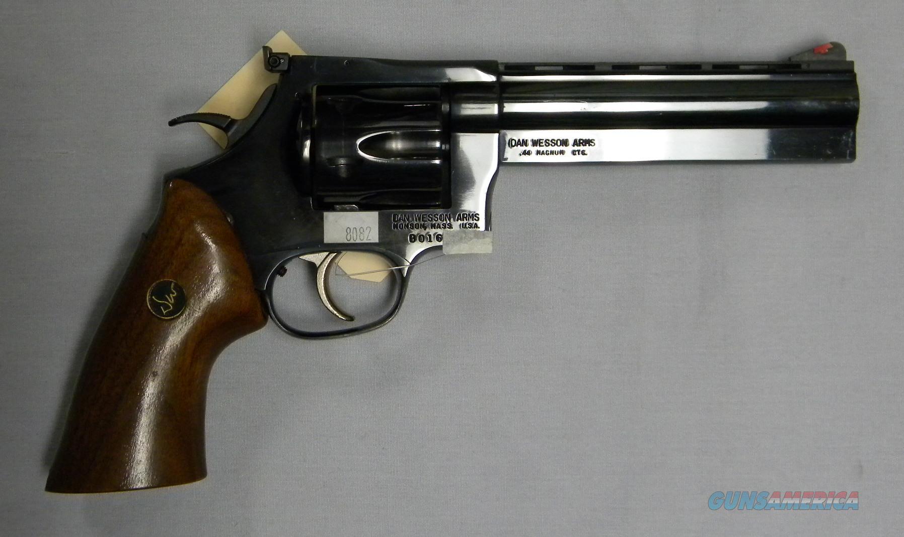 Images of Dan Wesson 357 Magnum Revolver | 1796x1067