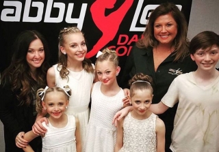 HD Quality Wallpaper | Collection: TV Show, 320x223 Dance Moms