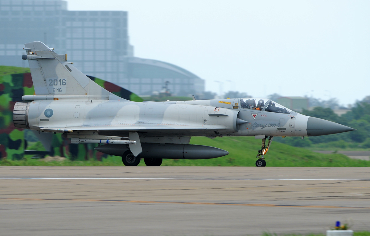 Dassault Mirage 2000 Backgrounds on Wallpapers Vista