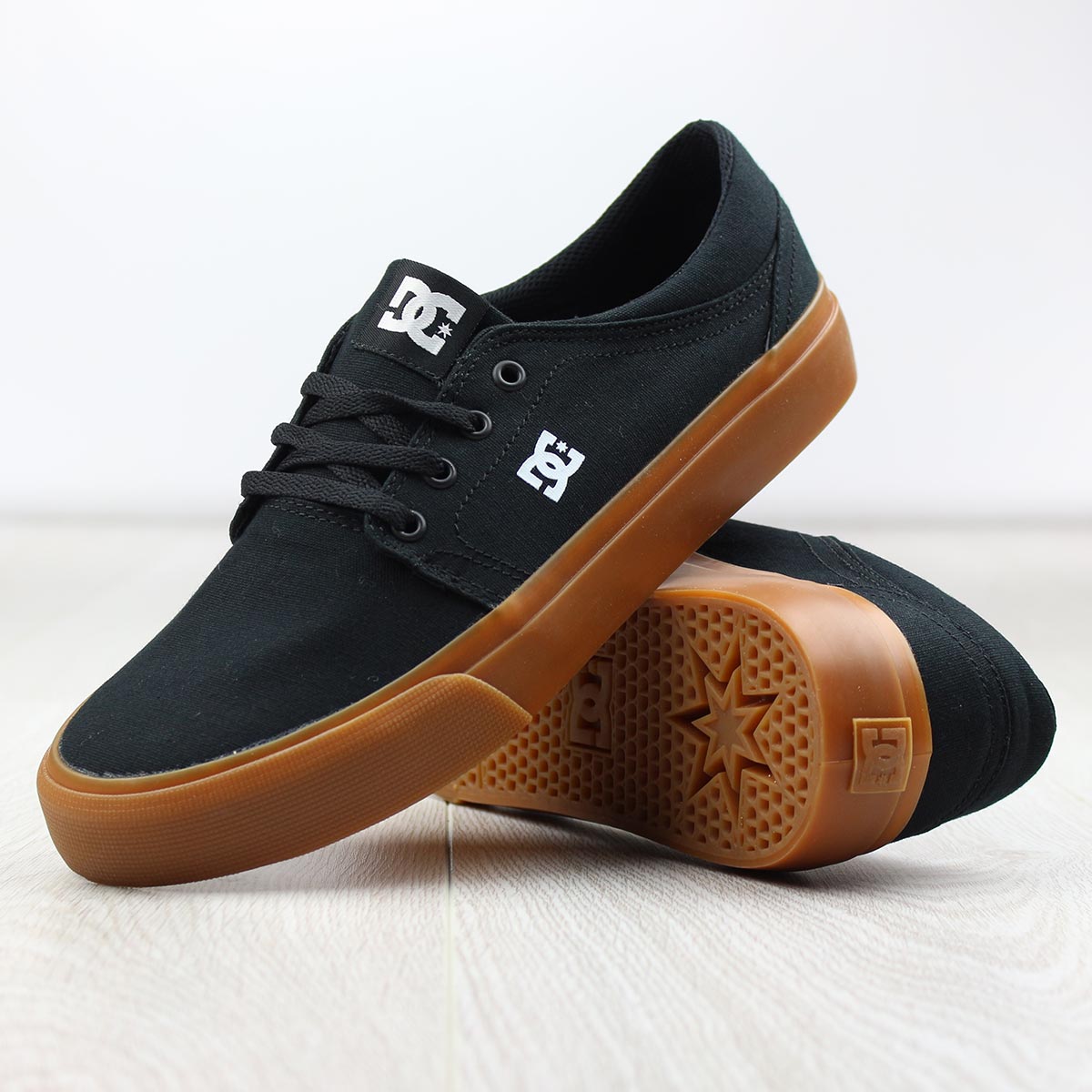 DC Shoes Pics, Products Collection
