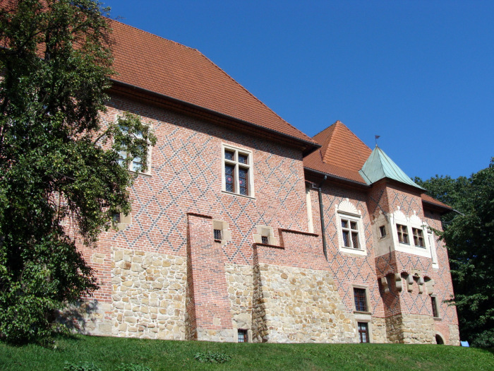 HQ Debno Castle Wallpapers | File 225.02Kb