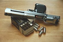 HD Quality Wallpaper | Collection: Weapons, 220x146 Desert Eagle