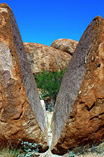 150x225 > Devils Marbles Wallpapers