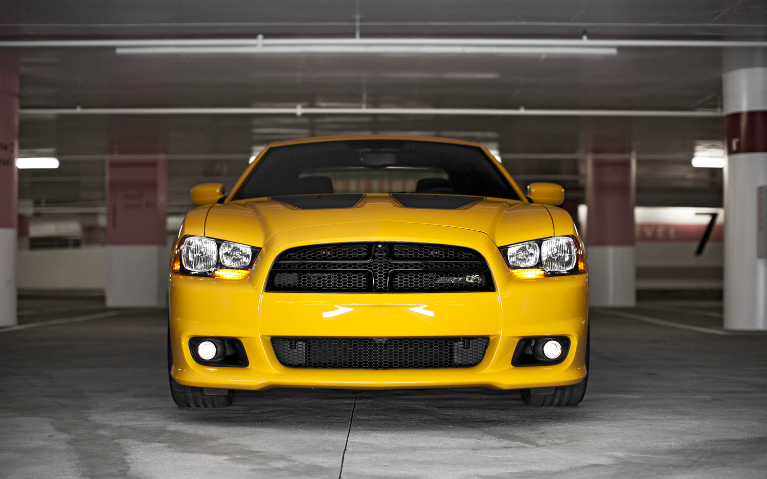 Dodge Charger Super Bee #6