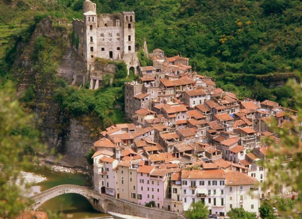 Dolceacqua Backgrounds on Wallpapers Vista