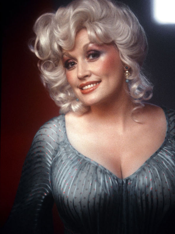 Nice wallpapers Dolly Parton 590x788px