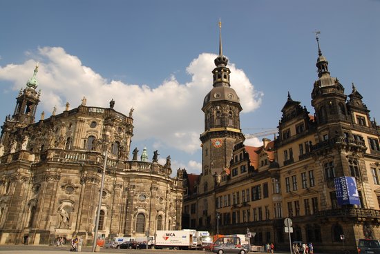 Amazing Dresden Pictures & Backgrounds
