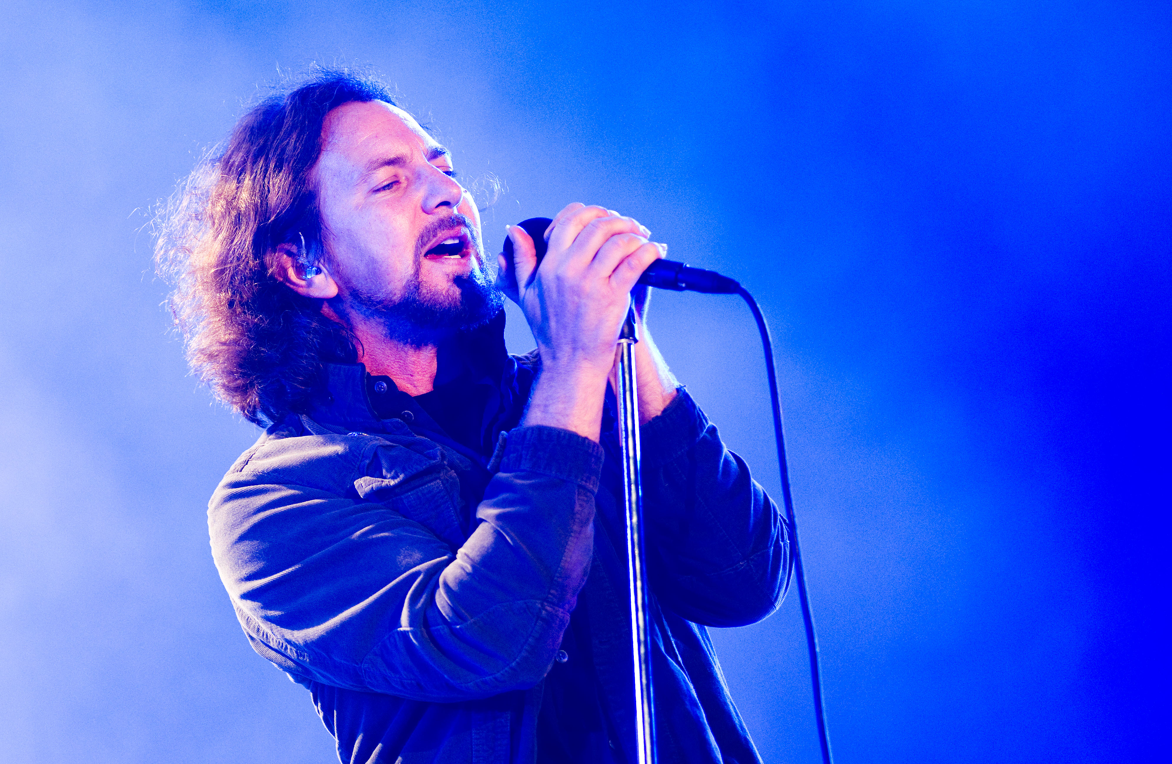Everything you need to know about Eddie Vedder's Earthling -  PearlJamOnline.it