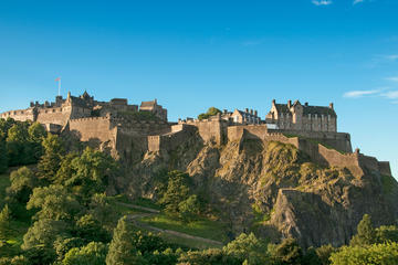 Nice Images Collection: Edinburgh Castle Desktop Wallpapers