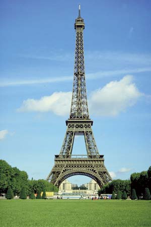 Nice Images Collection: Eiffel Tower Desktop Wallpapers