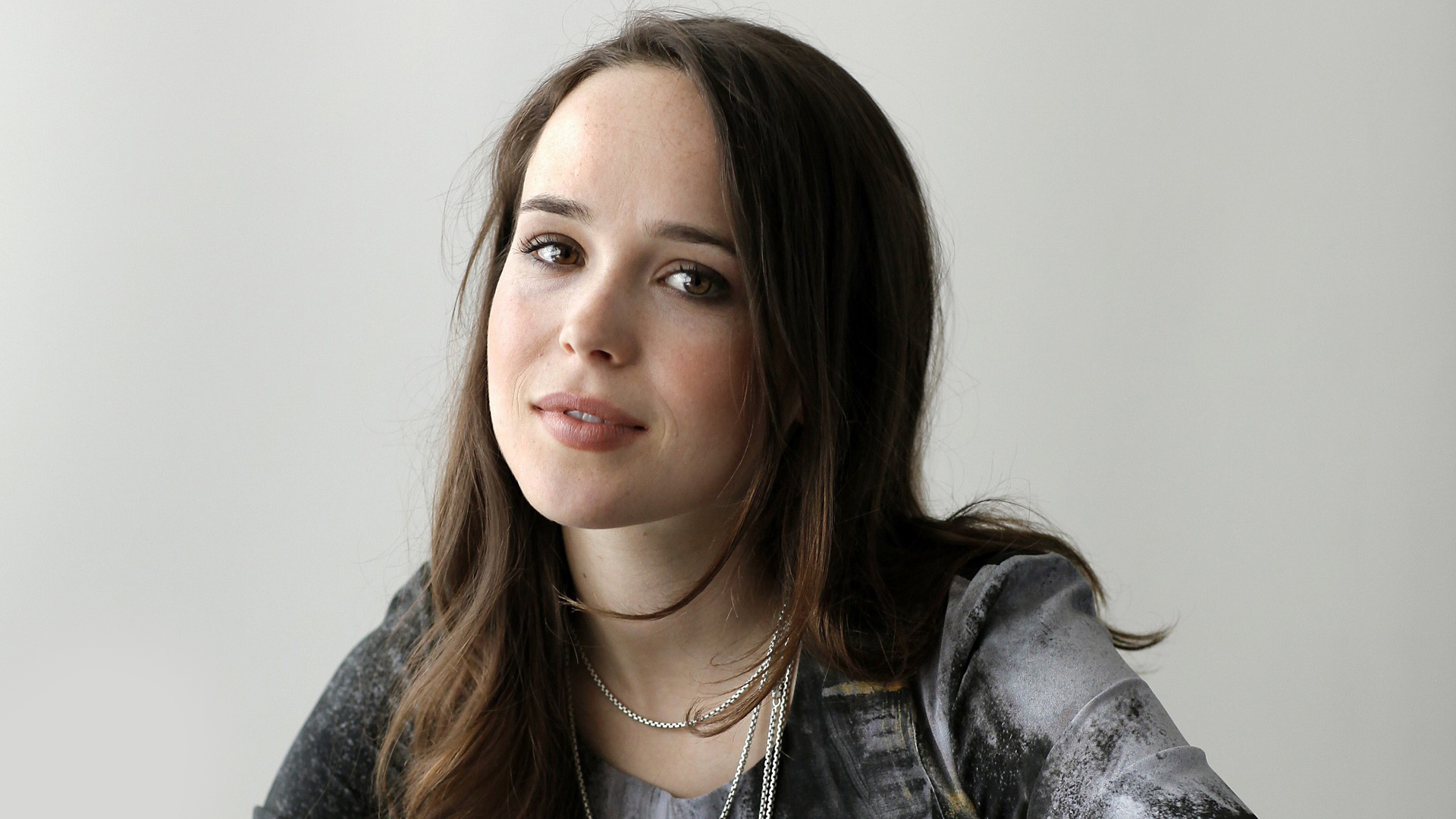 HQ Ellen Page Wallpapers | File 617.63Kb