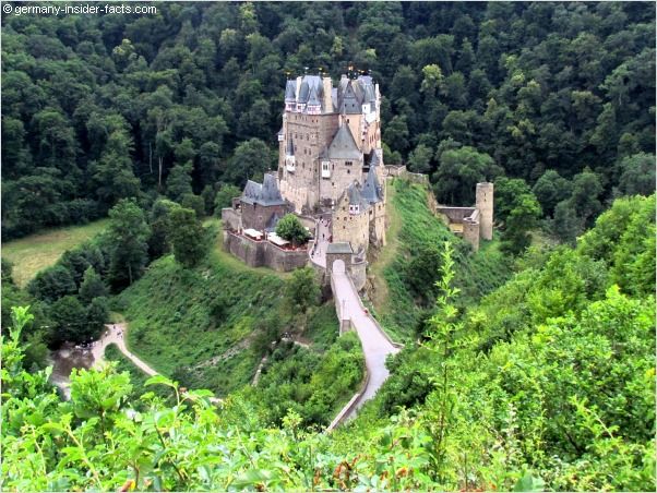 Nice Images Collection: Eltz Castle Desktop Wallpapers