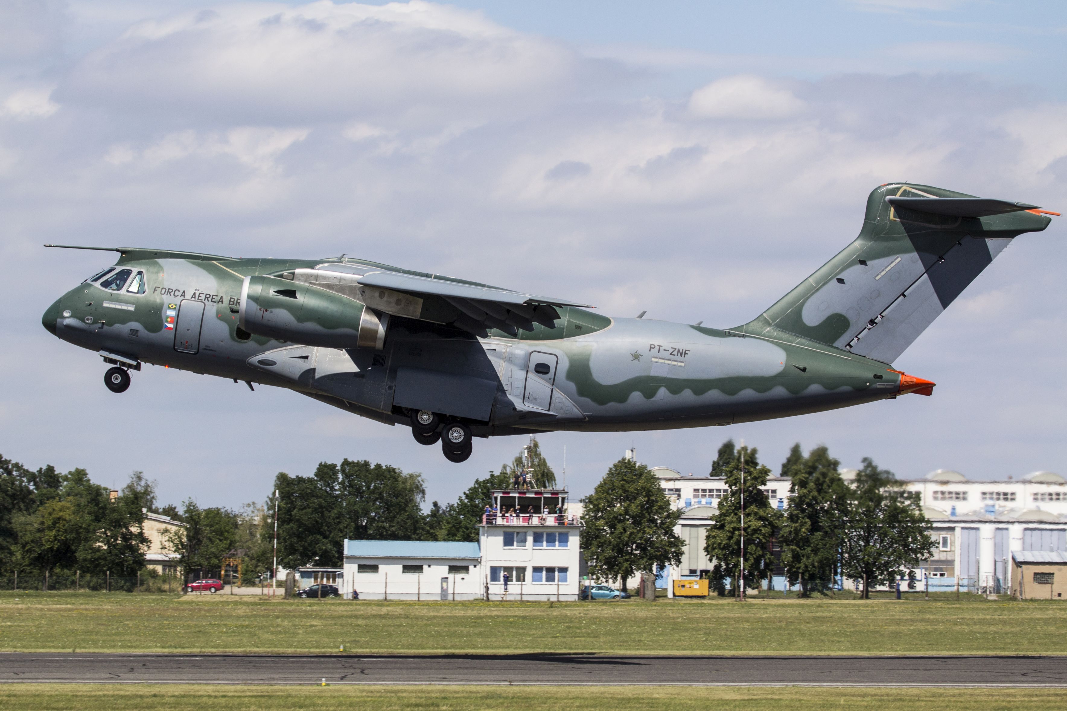 Images of Embraer KC-390 | 3536x2357