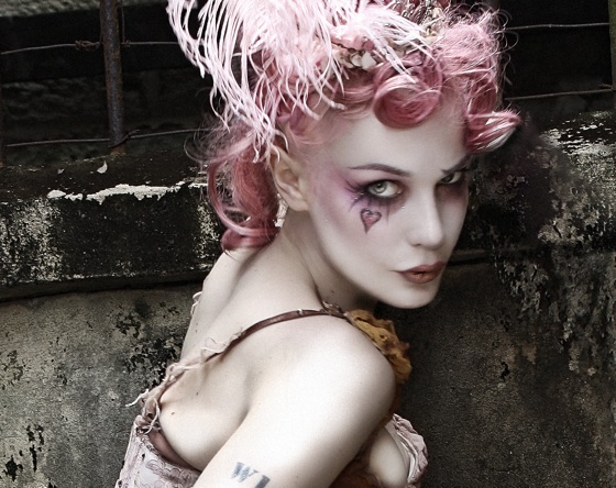 560x444 > Emilie Autumn Wallpapers