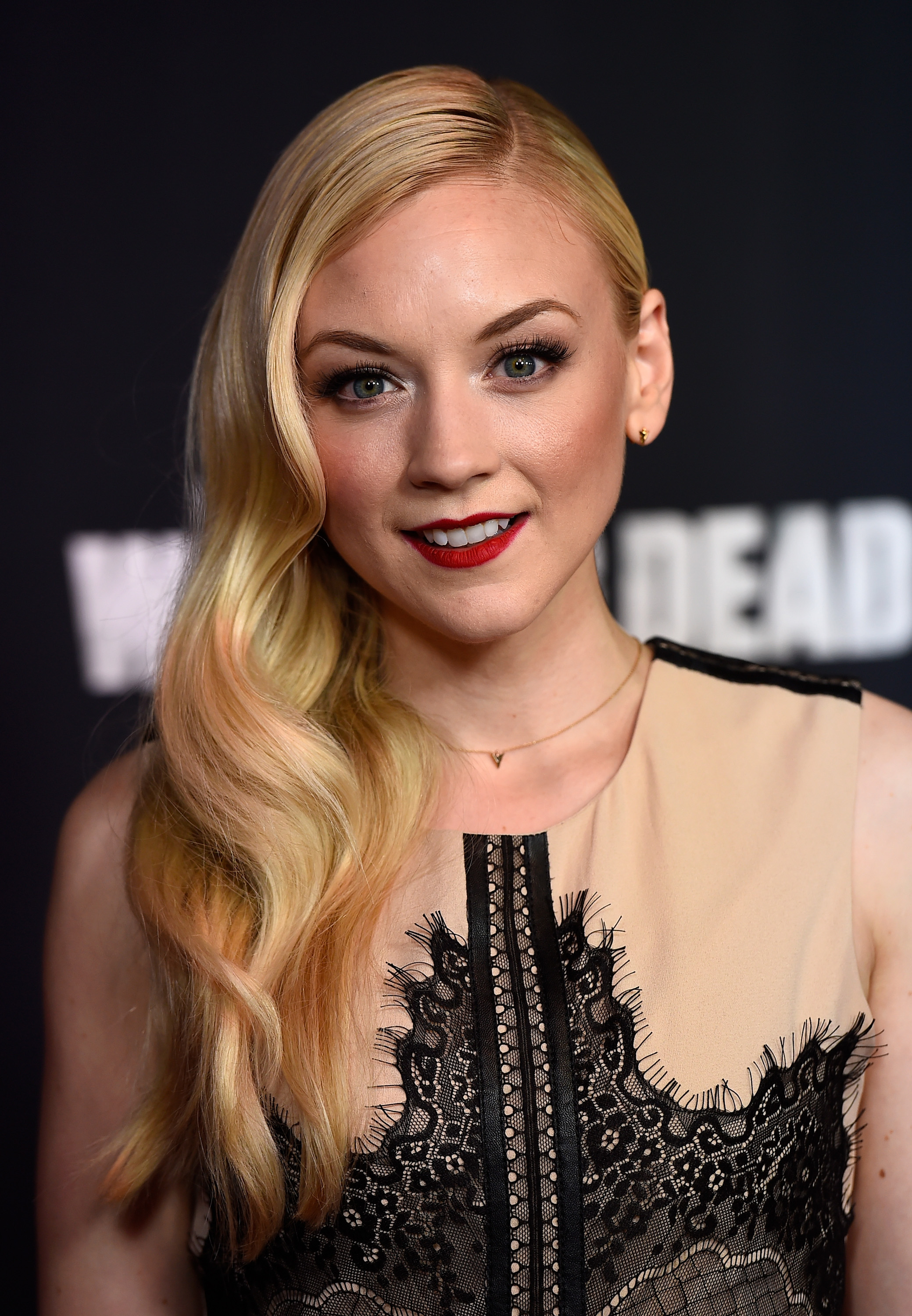 Amazing Emily Kinney Pictures & Backgrounds