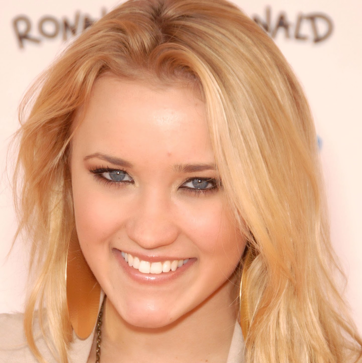Emily Osment Pics, Women Collection