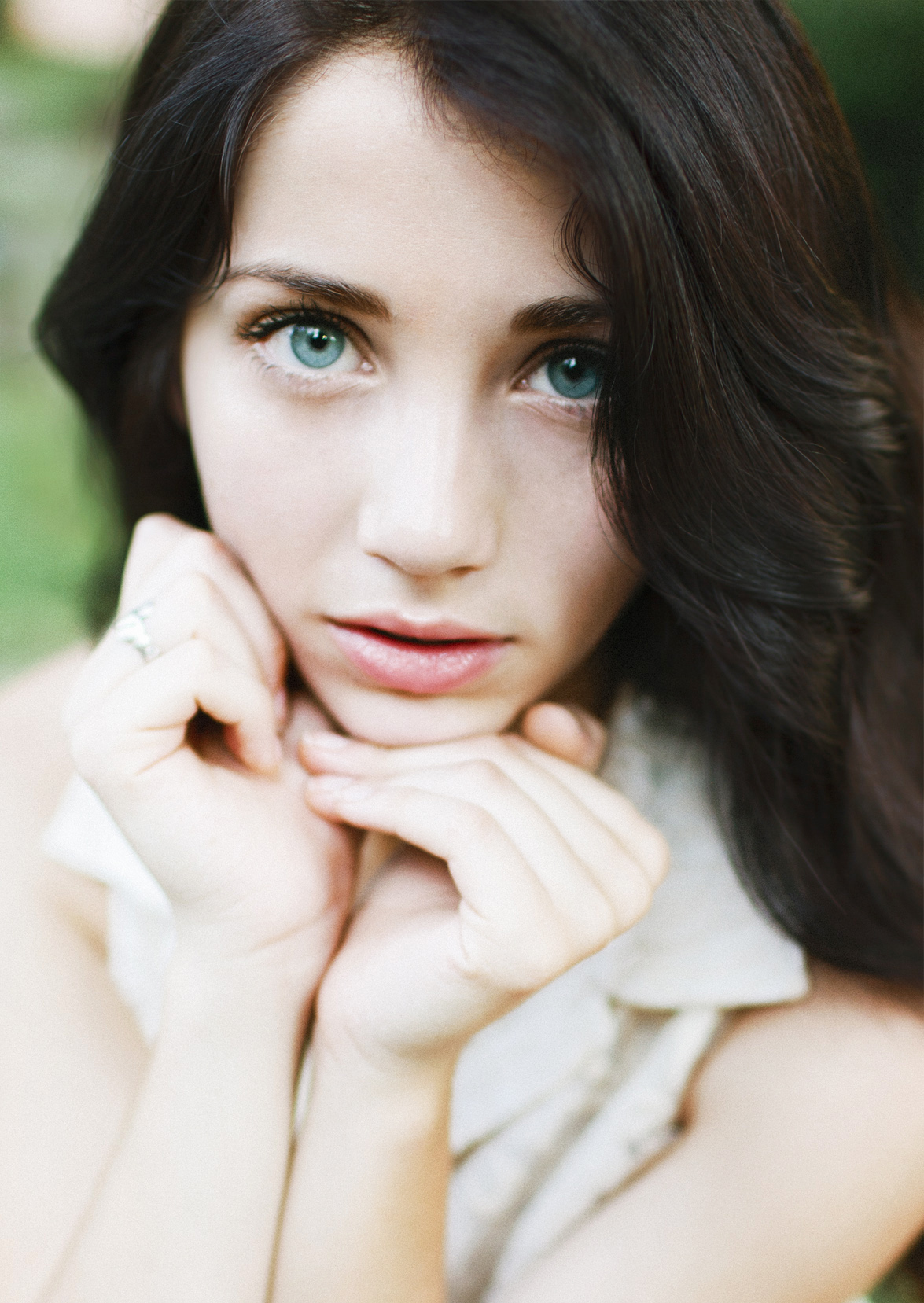 HQ Emily Rudd Wallpapers | File 658.07Kb