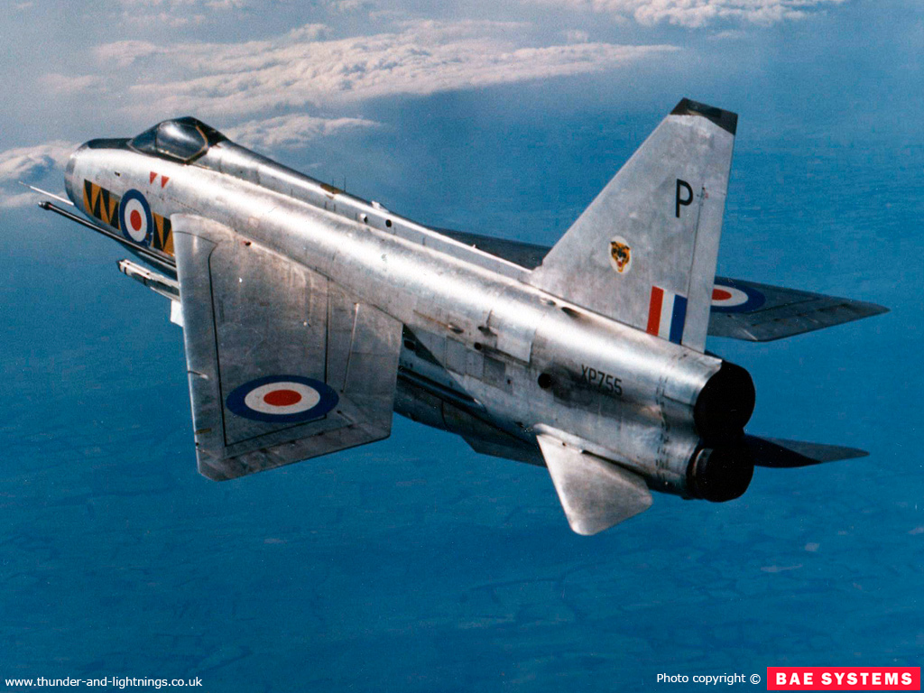 HQ English Electric Lightning Wallpapers | File 333.52Kb