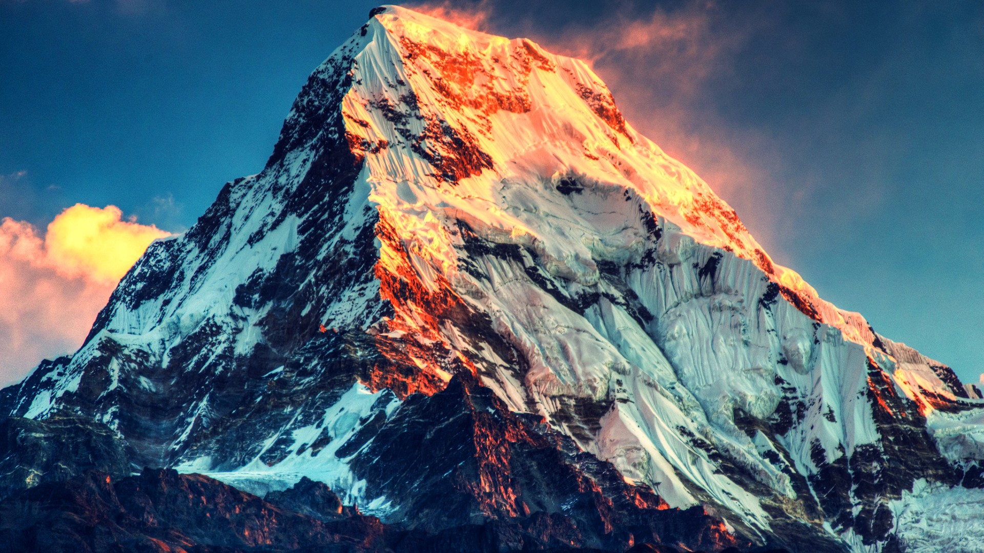 Amazing Everest Pictures & Backgrounds