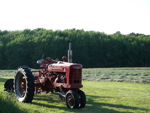 Nice wallpapers Farmall Tractor 300x225px