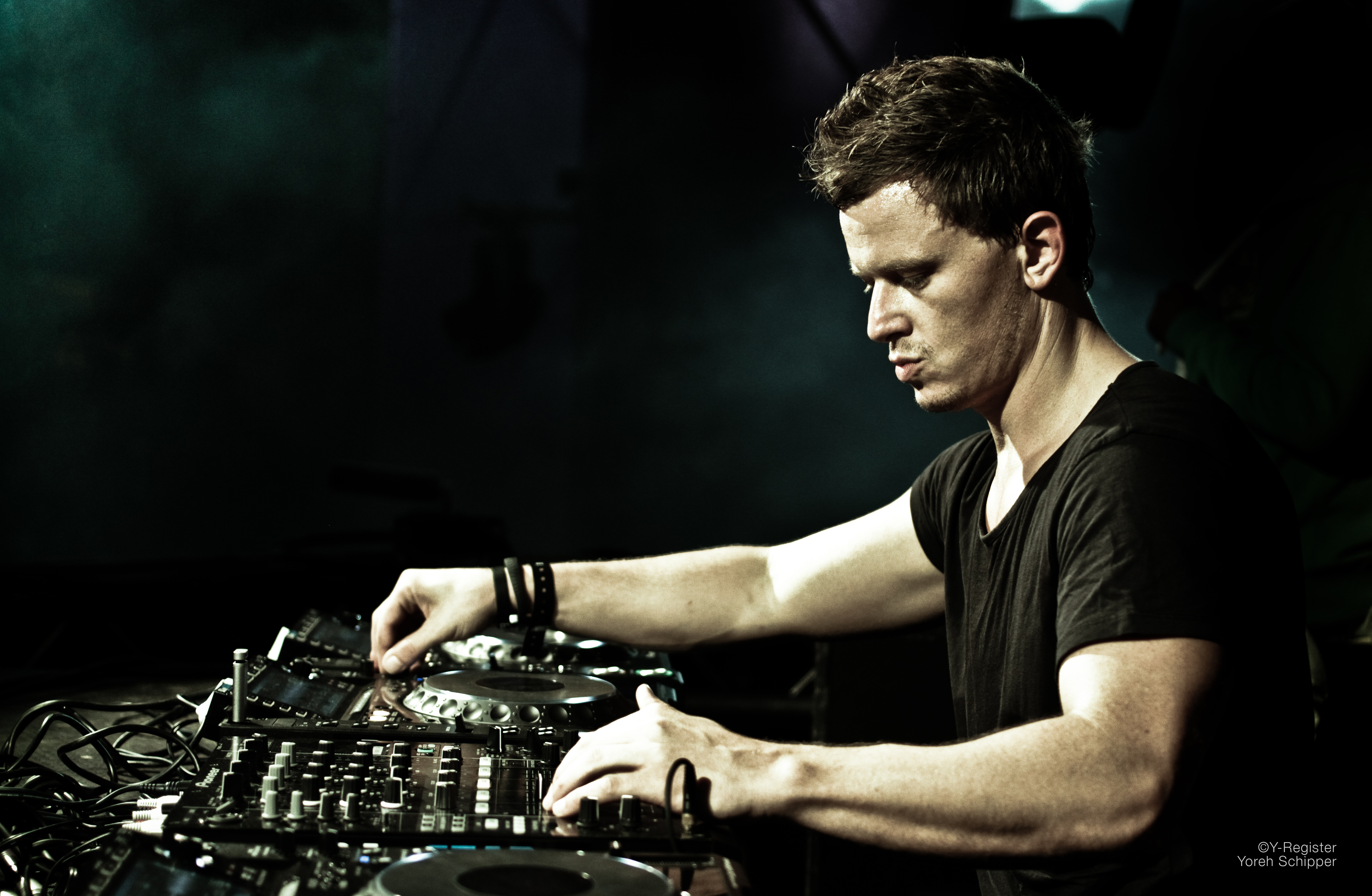Nice Images Collection: Fedde Le Grand Desktop Wallpapers