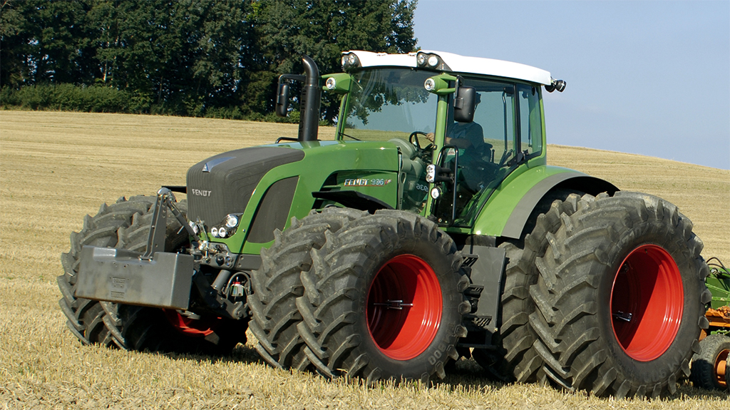 Amazing Fendt Tractor Pictures & Backgrounds