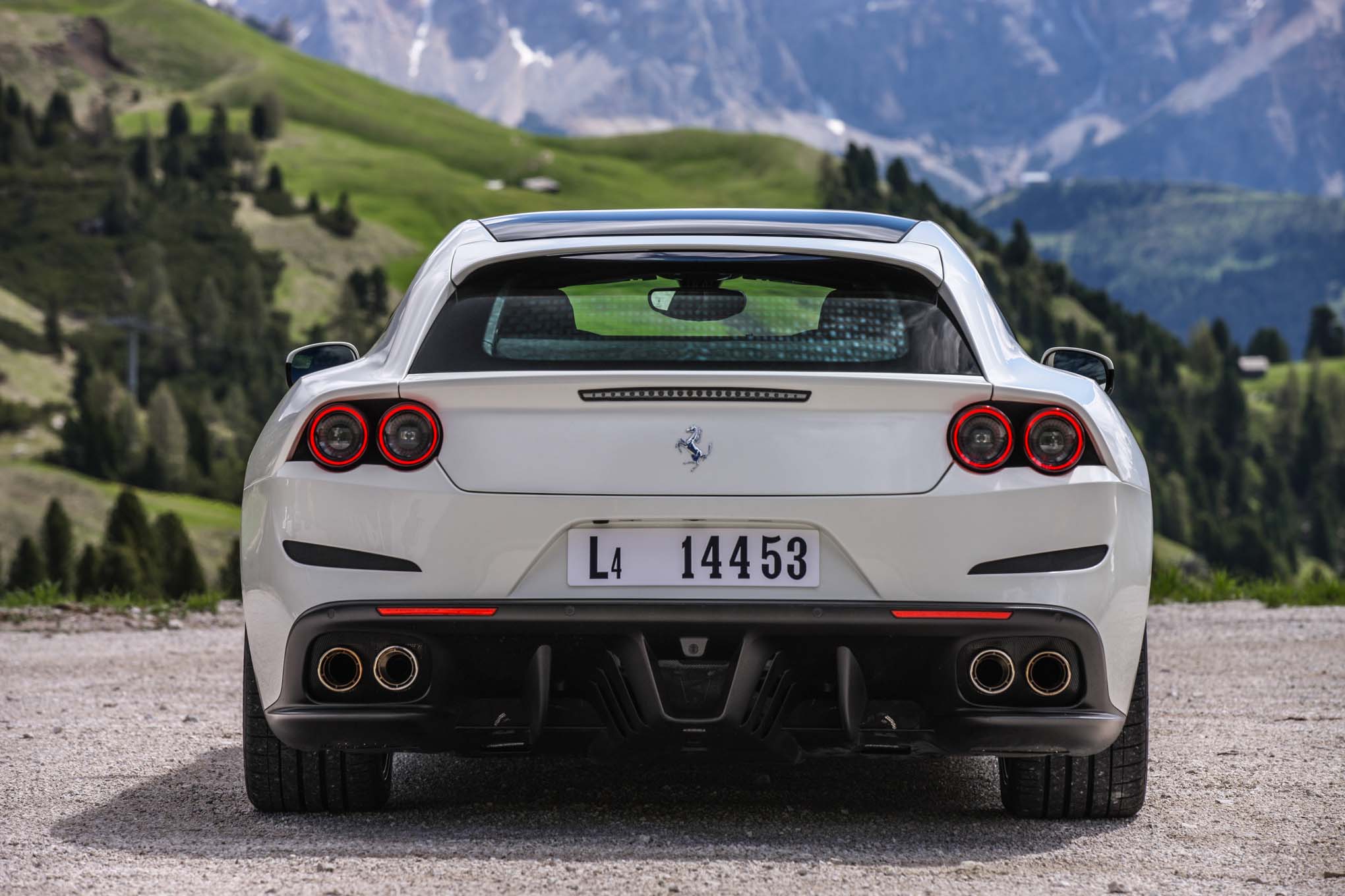 Amazing Ferrari GTC4Lusso Pictures & Backgrounds