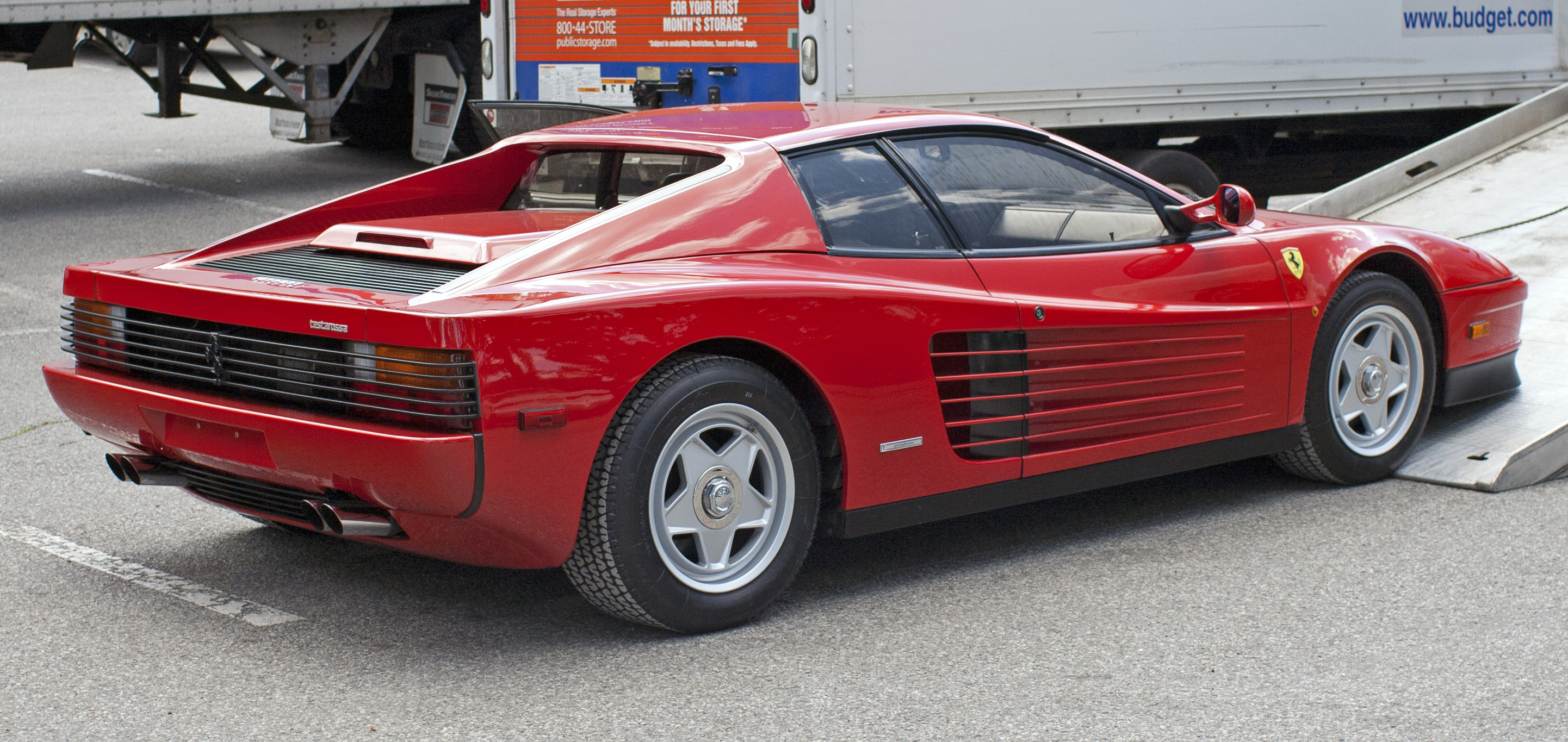 2883x1365 > Ferrari Testarossa Wallpapers