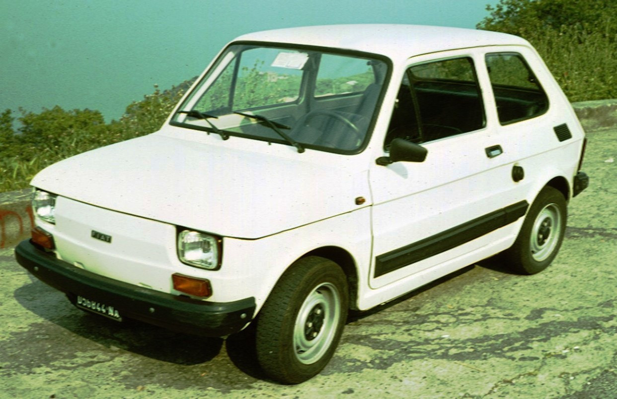 Nice Images Collection: Fiat 126 Desktop Wallpapers
