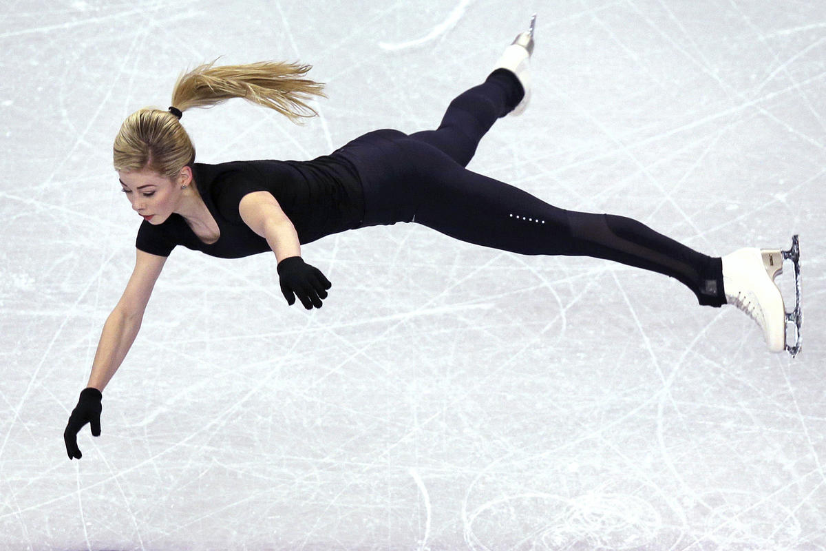 Amazing Figure Skating Pictures & Backgrounds