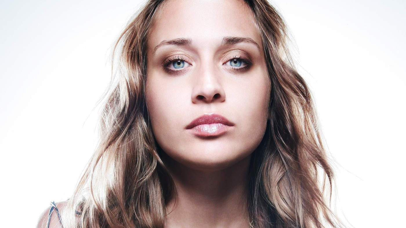 Amazing Fiona Apple Pictures & Backgrounds