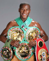 168 Floyd Mayweather Belt Stock Photos HighRes Pictures and Images   Getty Images