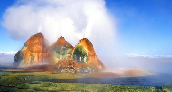 Nice Images Collection: Fly Geyser Desktop Wallpapers