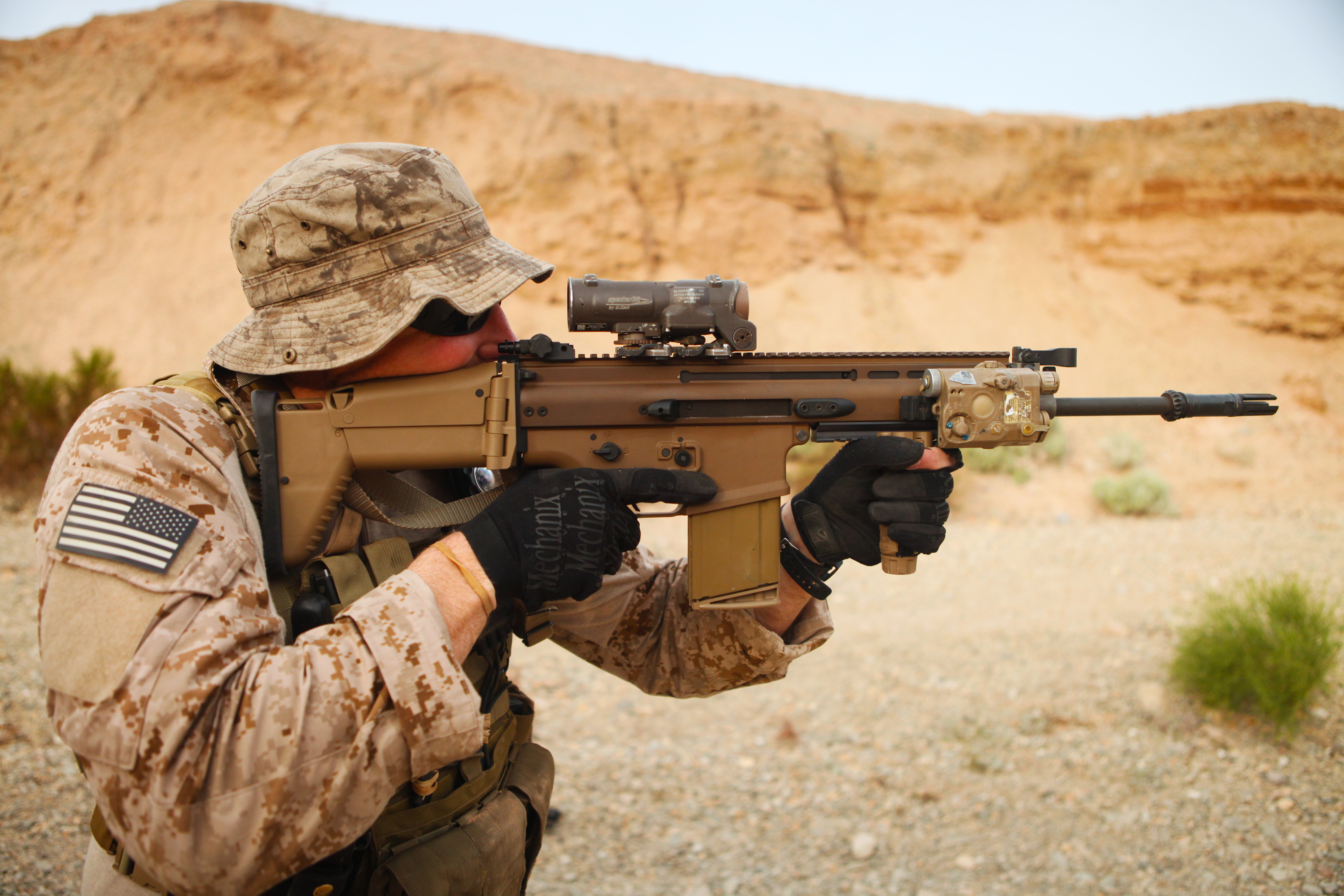 HD Quality Wallpaper | Collection: Weapons, 5616x3744 Fn Scar-l Rifle