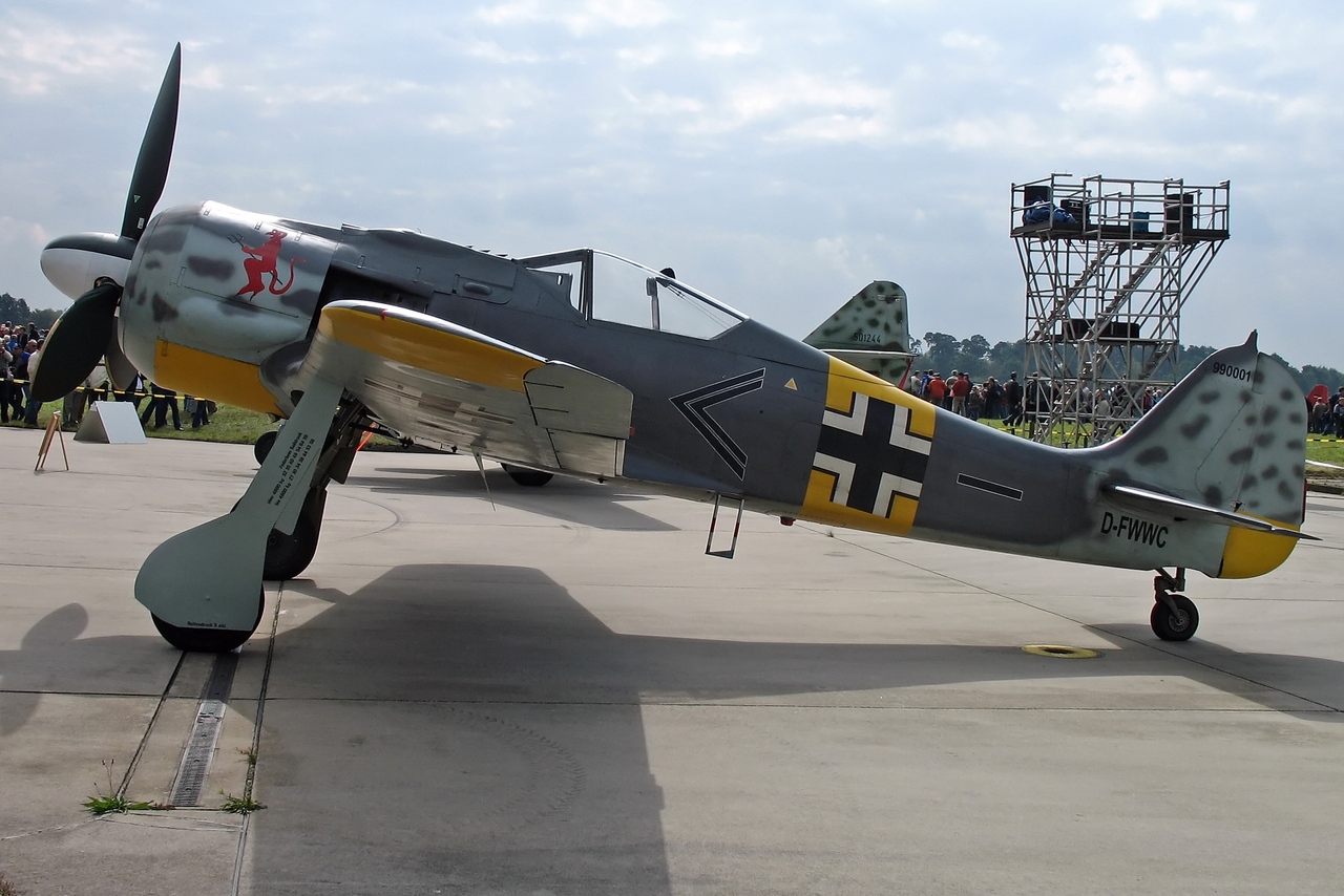 Focke-Wulf Fw 190 Backgrounds on Wallpapers Vista