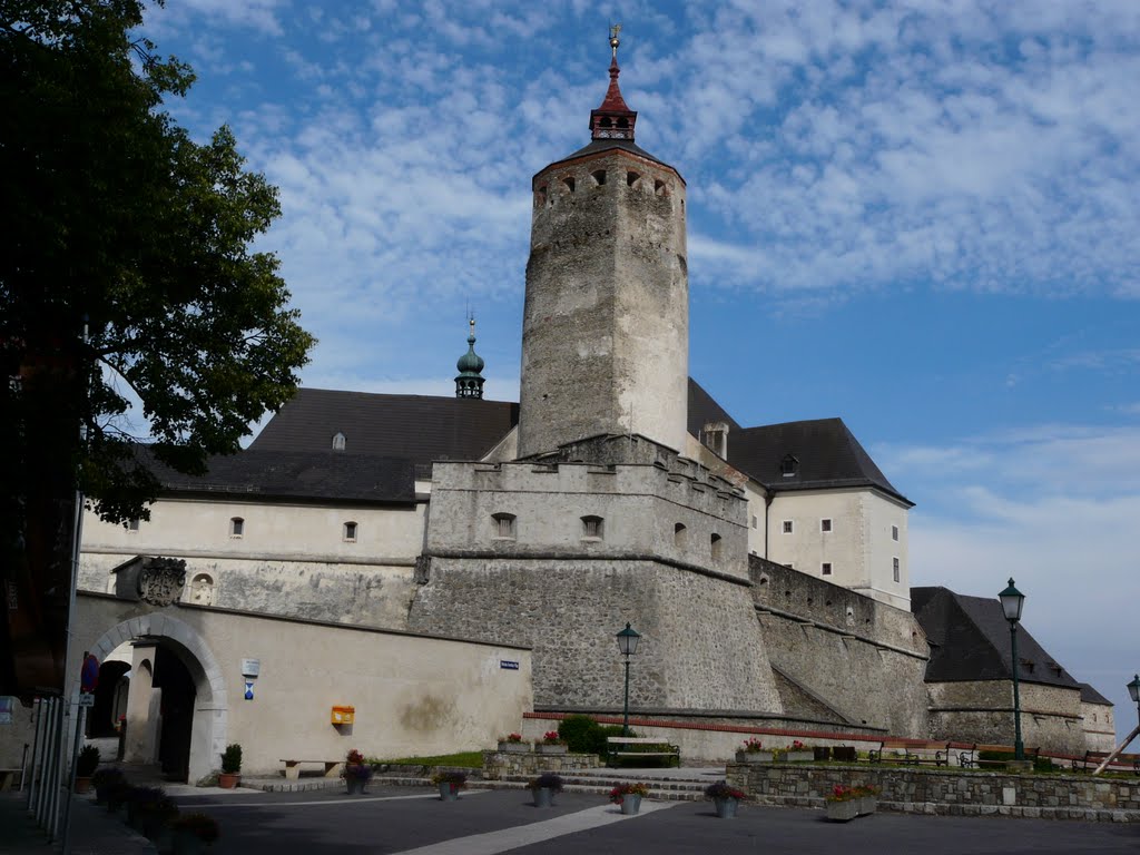 Nice wallpapers Forchtenstein Castle 1024x768px