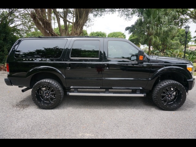 Images of Ford Excursion | 640x480