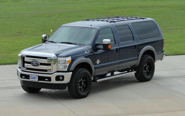 640x400 > Ford Excursion Wallpapers