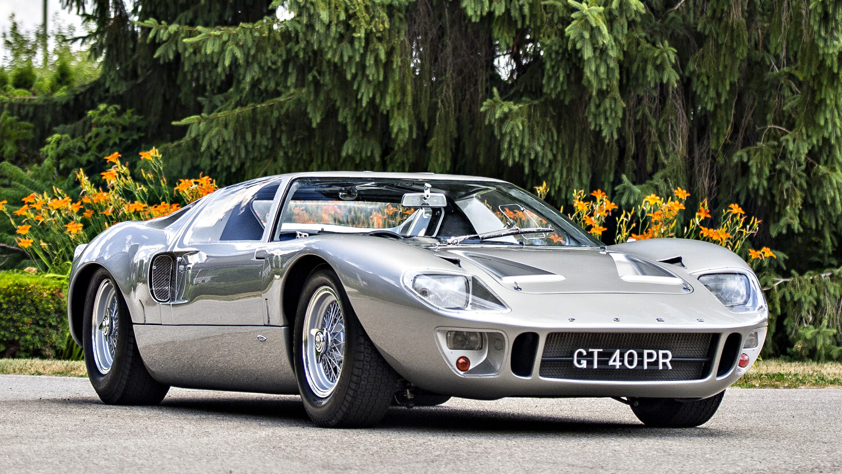 Amazing Ford GT40 Pictures & Backgrounds