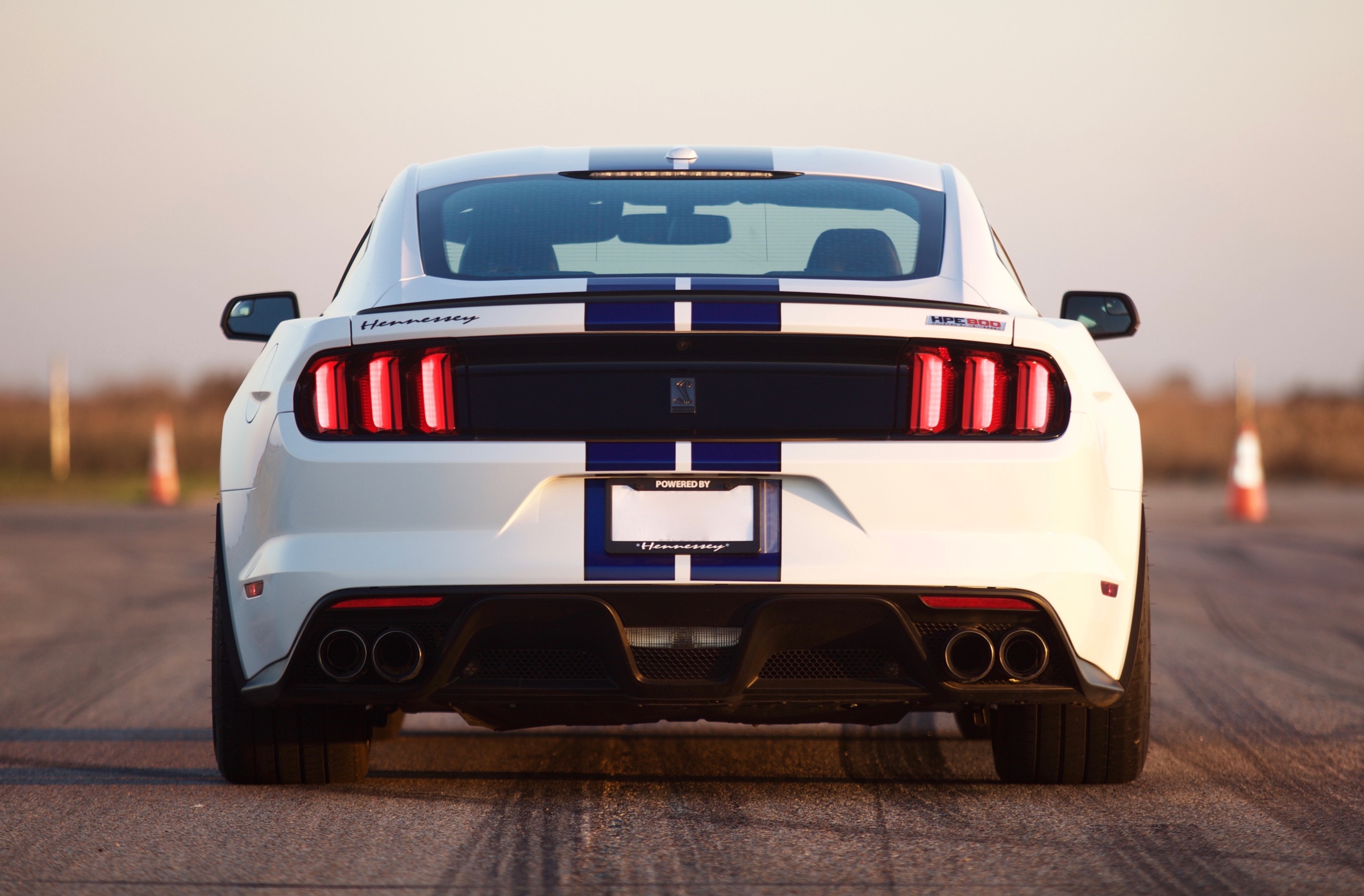 Ford Mustang Shelby GT350 Backgrounds, Compatible - PC, Mobile, Gadgets| 2400x1577 px