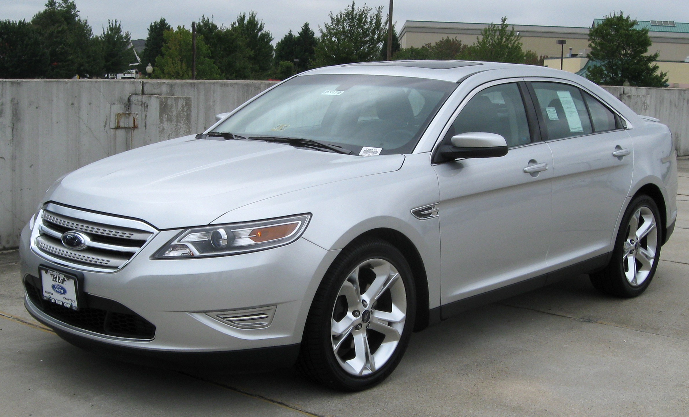 Amazing Ford Taurus Pictures & Backgrounds
