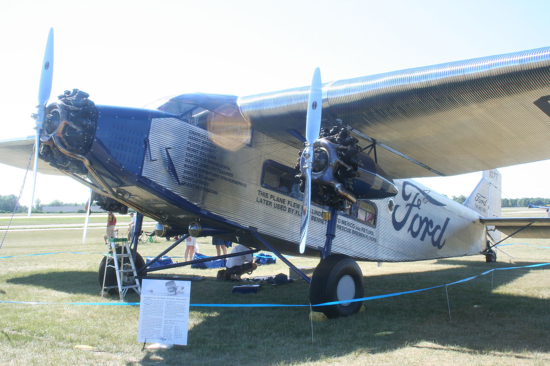 HQ Ford Trimotor Wallpapers | File 505.41Kb