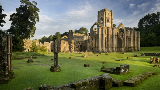 520x293 > Fountains Abbey Wallpapers