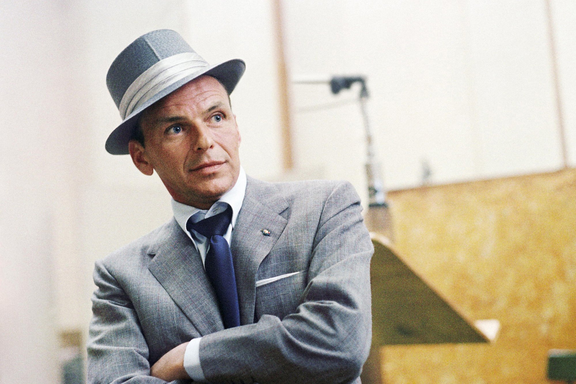 Frank Sinatra Backgrounds, Compatible - PC, Mobile, Gadgets| 2000x1333 px