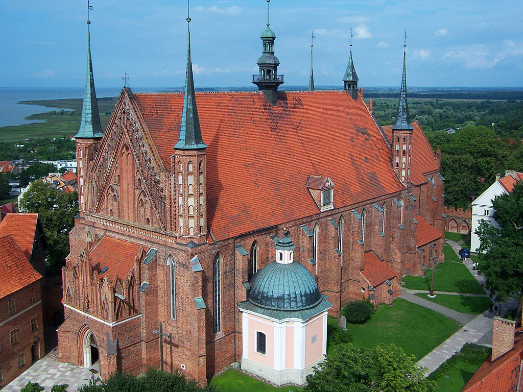 1024x768 > Frombork Cathedral Wallpapers
